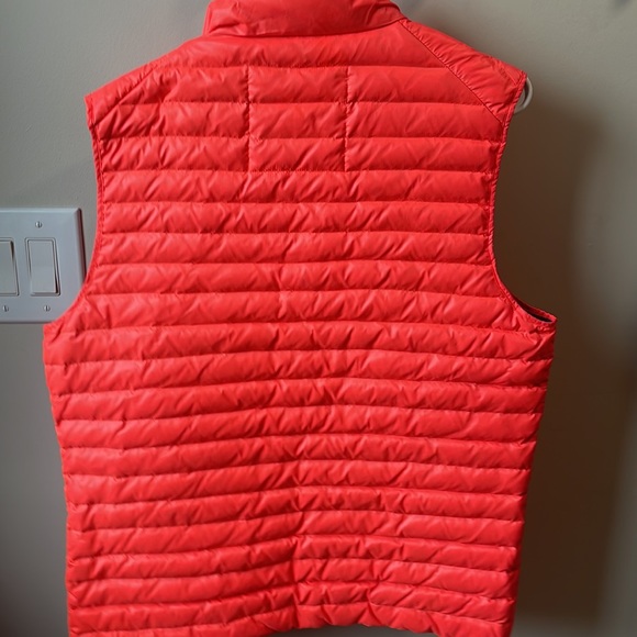Armani Exchange light weight jacket vest - Picture 2 of 3